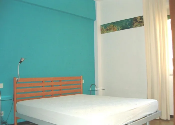 Two-room 300m From The 公寓