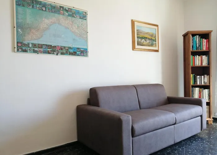 公寓 Two-room 300m From The 菲纳莱利古雷