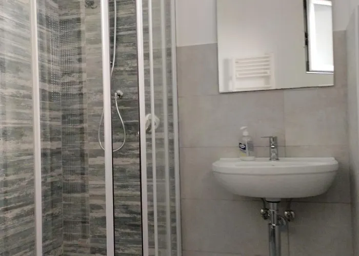Appartement Two-room 300m From The